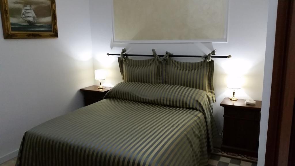 Bed and Breakfast Il Palazzetto dei Briganti Guardiaregia Camera foto